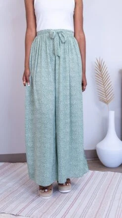 Weak In The Knees Pants *Final Sale* -Bee Cool Store 31NJxWjEd8SEu04yqEyVG8gzzLhvlxmb3siVJxQd