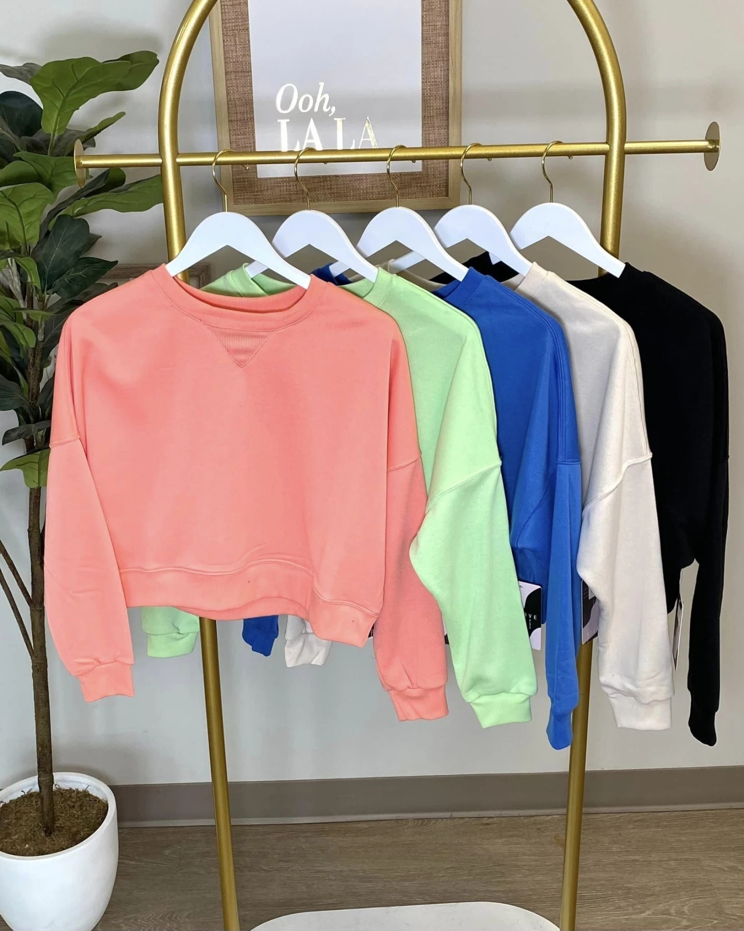 Finding Friends Pullover | S-XL 3 Finding Friends Pullover | S-XL