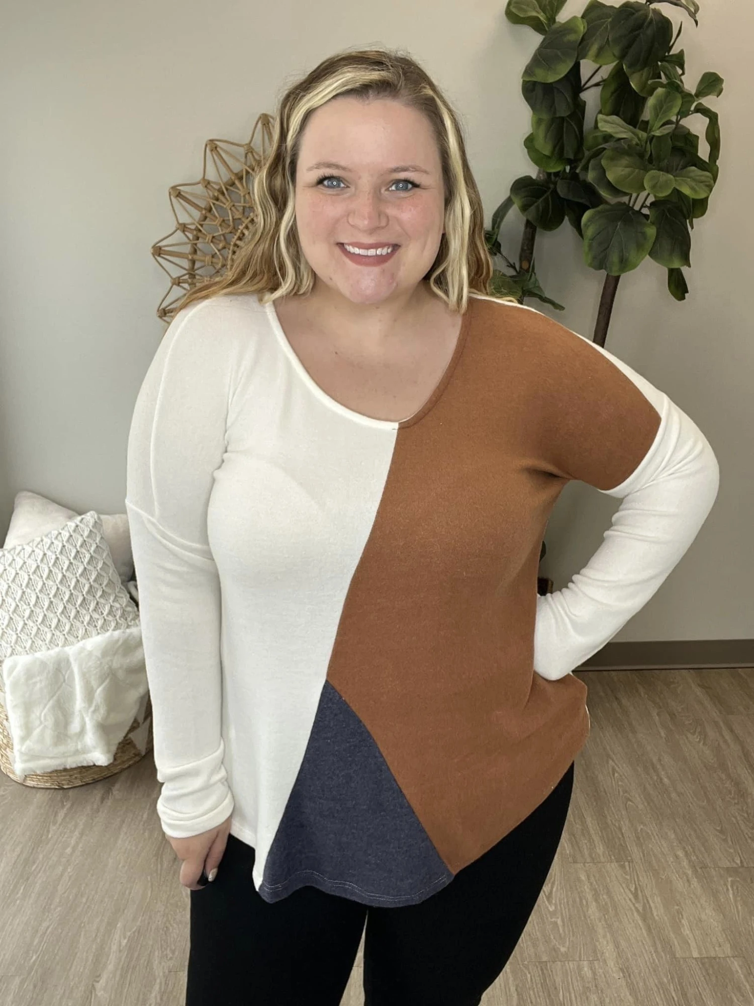 Into The Night Top | S-3XL *Final Sale* 6 Into The Night Top | S-3XL *Final Sale* - Image 4