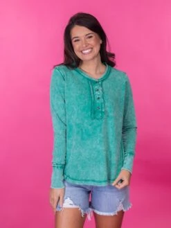 Zenana Thumb Hole Cuffs Long Sleeve Washed Top | S - L -Bee Cool Store bSWnEYFlnewtPuB4DhWEUjFNwLrOEA4xHxmRhAVl