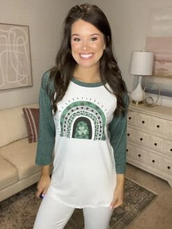 Rainbow Of Luck Tee | S-3XL *Final Sale* -Bee Cool Store odTJIWuGrSJSGJpjv618t0JSeOcUR4URgZOrMCCD