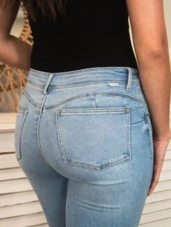 Risen Mid Rise Curvy Yoke Skinny | 1 - 3X -Bee Cool Store rWJbr8ekM0bn2WUhmGkOJV2mxOIpdTG7aTsR3NNQ