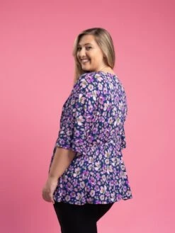 Dreamer Wrinkle Free PrintedV-Neck Top | S - 3X -Bee Cool Store zV77wE2Xqqnzfi41YUmdpLITVyTwaB55Zmazl1Mv